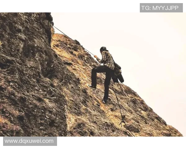 黄伟独家分享攀岩技巧与心得体会助你征服高峰之路 黄伟独家分享攀岩技巧与心得体会助你征服高峰之路
