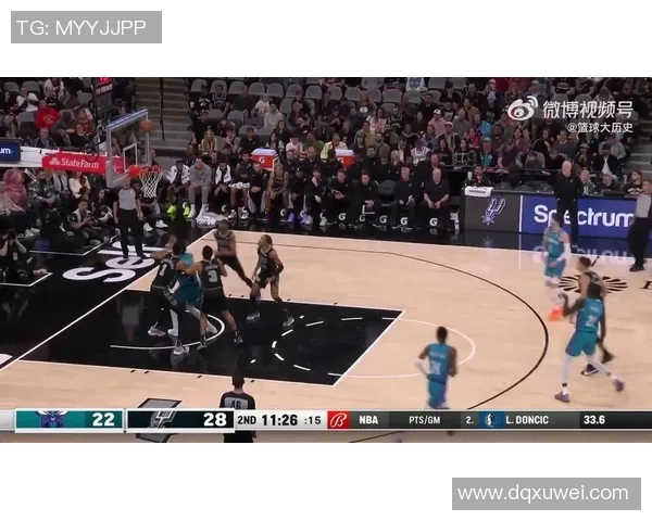 文班亚马首场比赛表现惊艳五次盖帽与字母哥隔扣引发热议