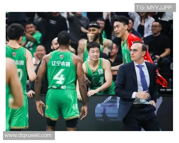 曼联与谢菲尔德激战正酣比分揭晓引发球迷热议