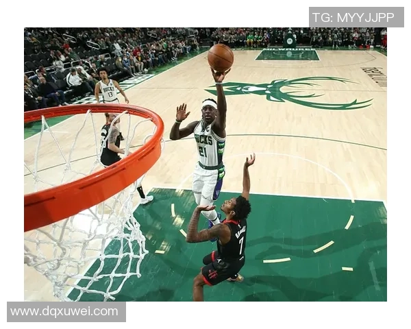 火箭与雄鹿激战三分之巅精彩录像回放尽在眼前