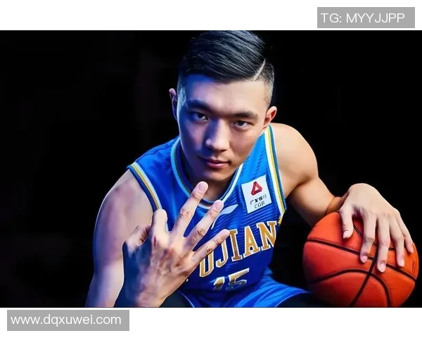 陈林坚：从青涩球员到篮球场上的璀璨明星之路